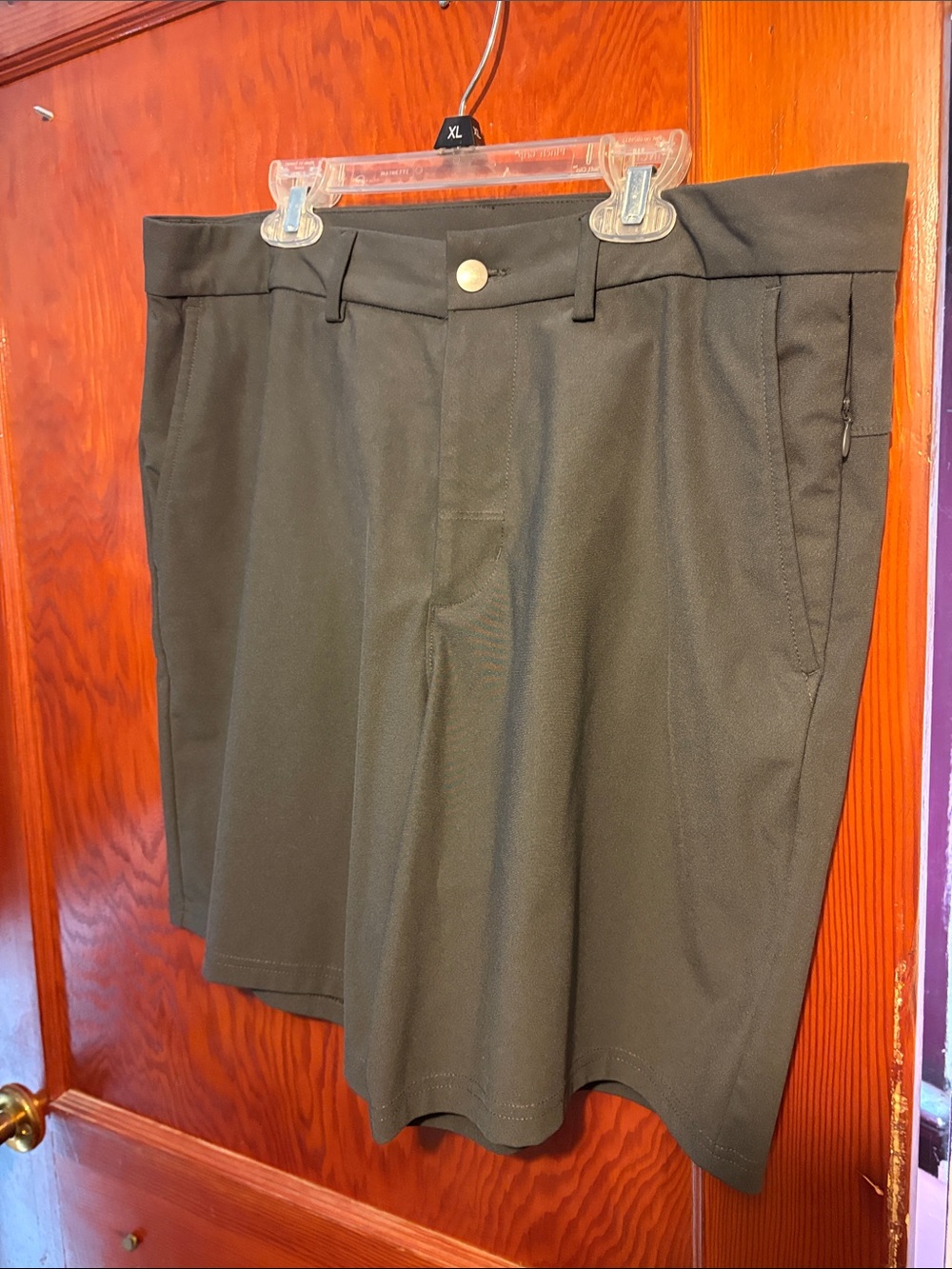 Men’s Old Navy Active Black Tech Hybrid shorts